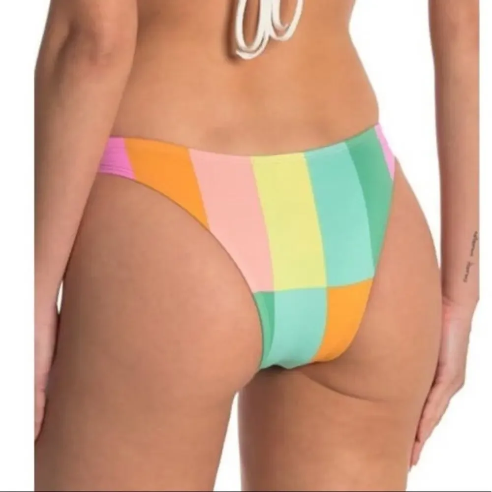 The Bikini Lab new without
